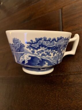 Spode Blue and White Italian Footed Cup like new!
